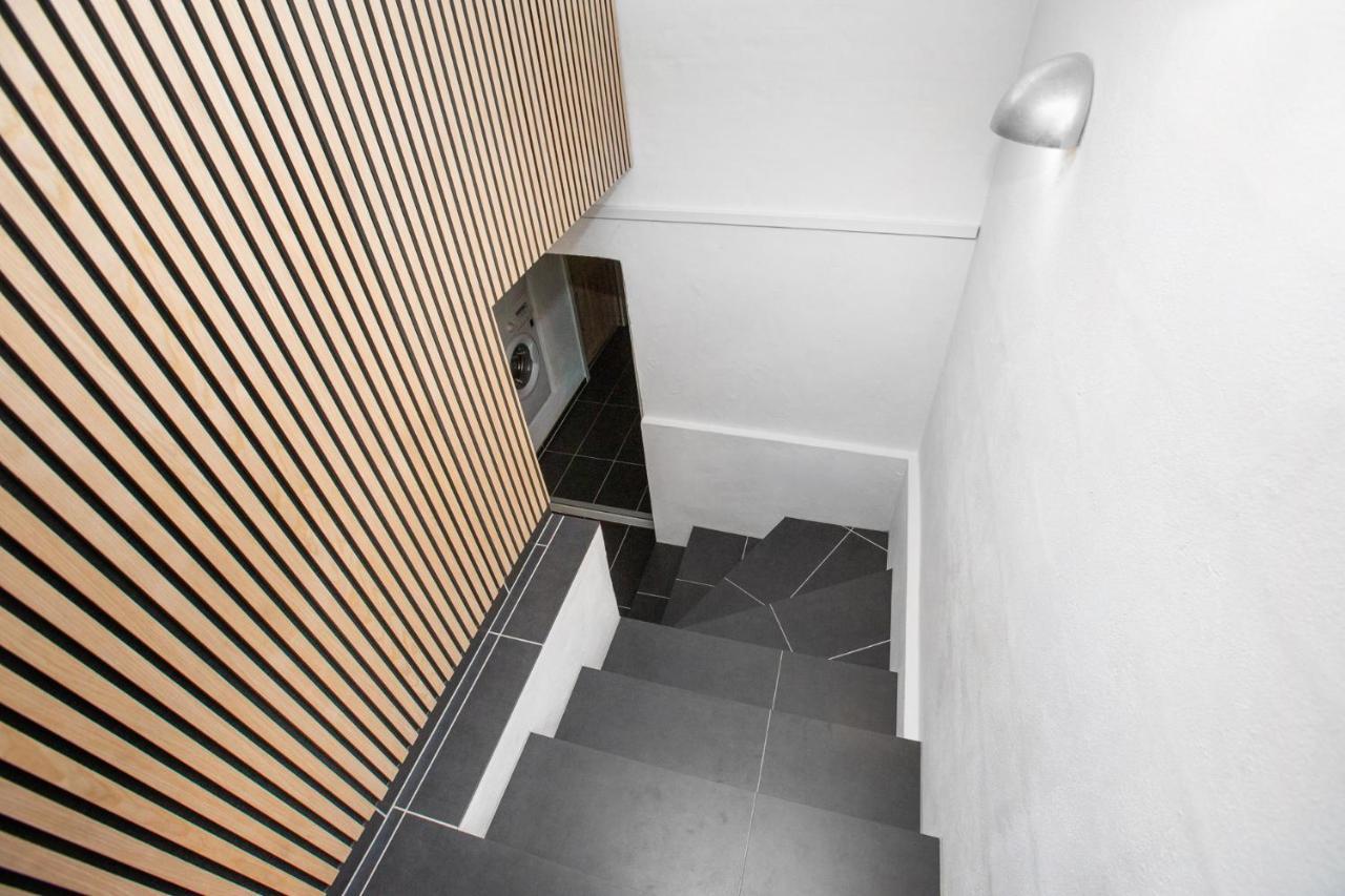 Moderne & Fuldt Udstyret Lejlighed M.Plads Til 4 Hojbjerg Bagian luar foto